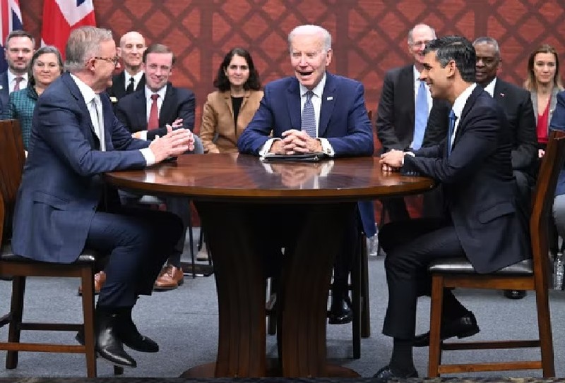 Ba nhà lãnh đạo gặp mặt ba bên tại Mỹ để công bố quan hệ đối tác. Ảnh Getty Images.