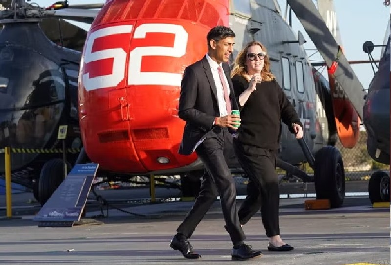 Thủ tướng Anh Sunak ở San Diego ngày 12/3. Ảnh WPA Rota