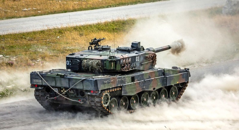Xe tăng Leopard 2 (Pz 87) của Lực lượng Vũ trang Thụy Sĩ. Ảnh Military Ukraine.