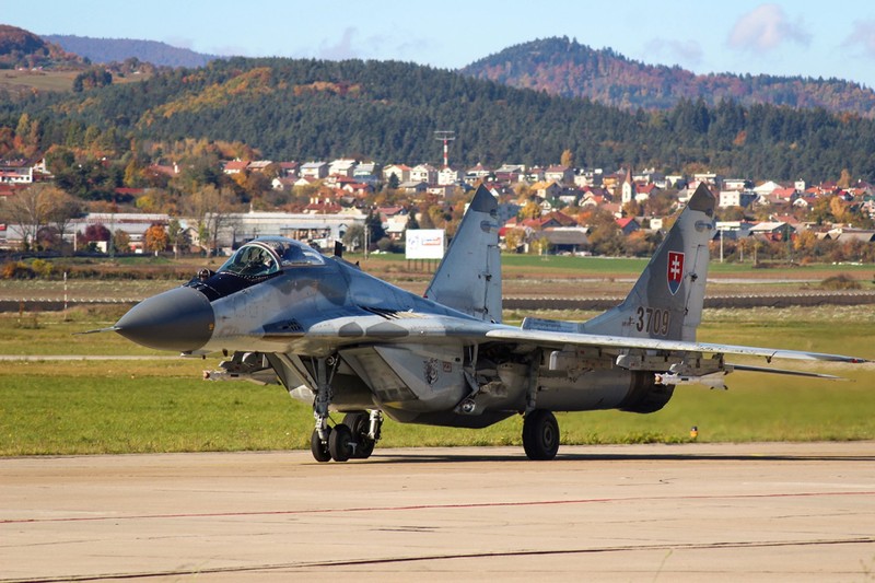 Máy bay chiến đấu MiG-29 của Không quân Slovakia. Ảnh Bộ Quốc phòng Slovakia Máy bay chiến đấu MiG-29 của Không quân Slovakia. Ảnh Bộ Quốc phòng Slovakia
