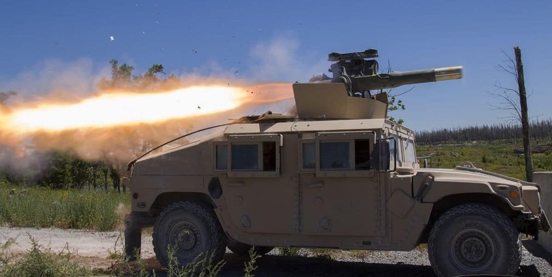 Phóng tên lửa chống tăng BGM-71 TOW từ xe thiết giáp HMMWV. Ảnh Military Ukraine. Phóng tên lửa chống tăng BGM-71 TOW từ xe thiết giáp HMMWV. Ảnh Military Ukraine.