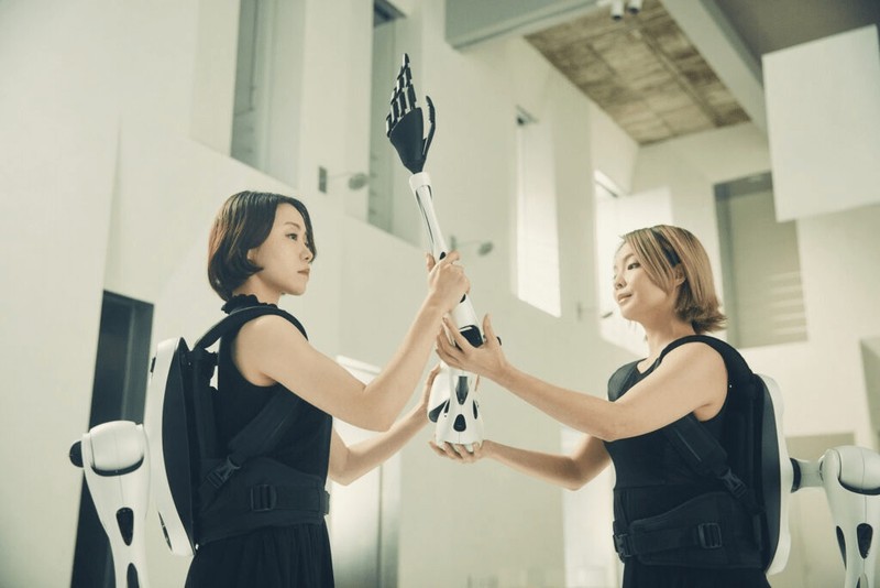Cánh tay máy robot. Ảnh Jizai Arms Canhtayrobot02.jpg