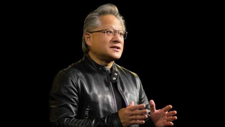 CEO NVidia tuyên bố, TSMC sẽ sản xuất các GPU thế hệ tiếp theo của công ty. Ảnh The Street.