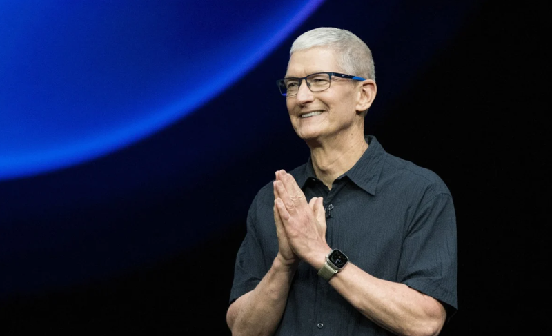 Tổng giám đốc điều hành Apple - Tim Cook phát biểu trong sự kiện “It's Glowtime” của công ty tại Cupertino, California (Ảnh: SCMP)