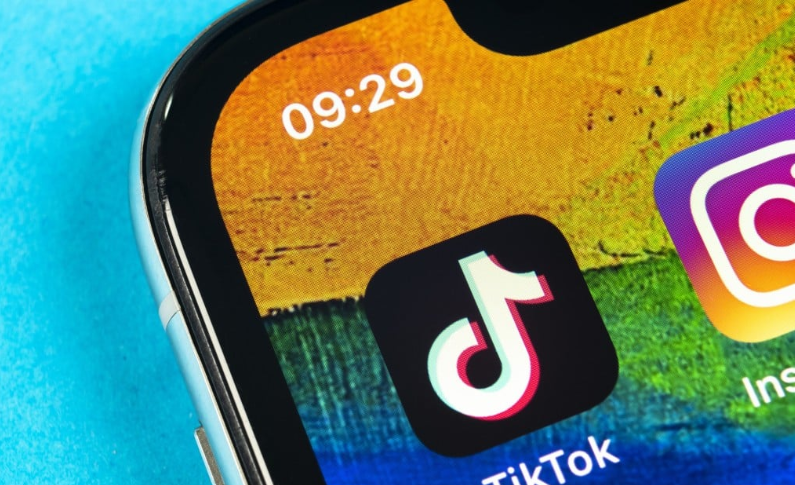 TikTok đang cố gắng thâm nhập sâu hơn vào cuộc sống của người dùng trước khả năng bị cấm tại Mỹ vào tháng tới. Ảnh: SCMP.