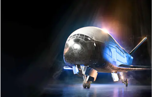 Máy bay vũ trụ X-37B được trang bị những công nghệ tiên tiến nhất. Ảnh: Interesting Engineering. Capture.PNG