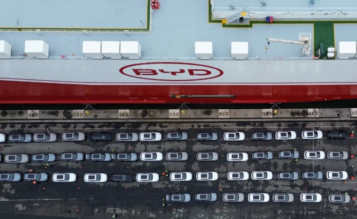 Con tàu của BYD tại cảng Itajai ở Santa Catarina, Brazil. Ảnh: Reuters. Capture.PNG