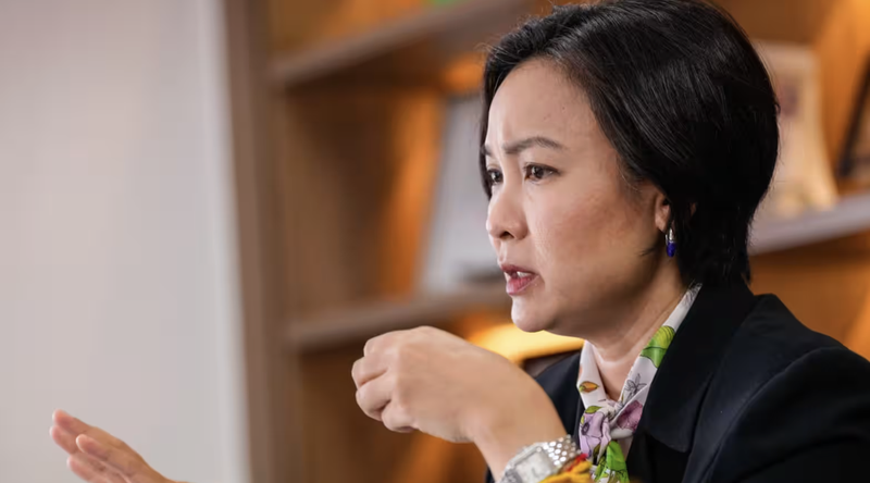 Thống đốc Ngân hàng Quốc gia Campuchia Chea Serey hình dung về một hệ thống đa cực dài hạn tập trung vào tiền tệ quốc gia. Ảnh: Nikkei Asia. Ảnh màn hình 2025-10-10 lúc 11.27.40.png