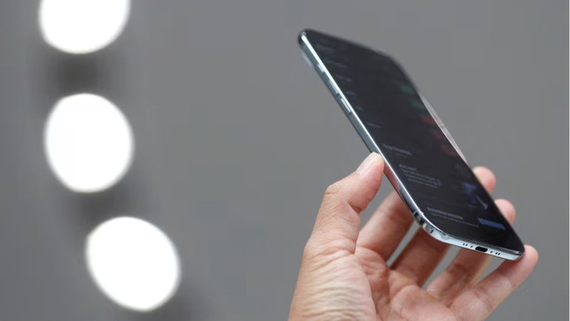 Mẫu máy iPhone Air mới của nhà Táo. Ảnh: Reuters.
