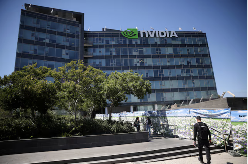 Liên minh BlackRock, Microsoft, Nvidia chi 40 tỷ USD cho trung tâm dữ liệu. Ảnh: Reuters. Ảnh màn hình 2025-10-16 lúc 11.34.59.png