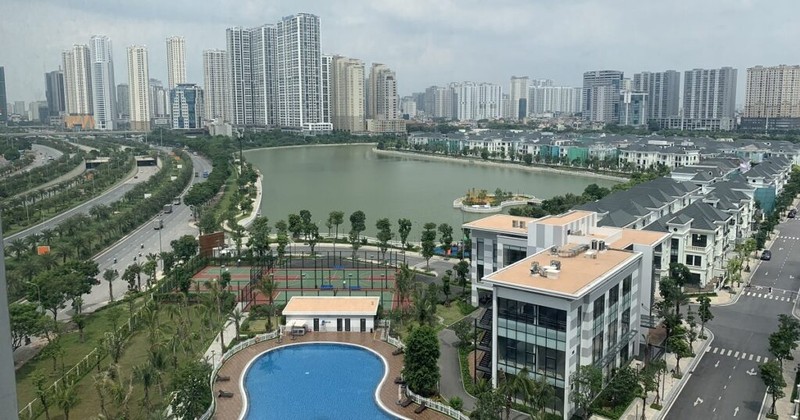Biệt thự view hồ tại Green Bay Mễ Trì có giá 1 tỷ đồng/m2. biet-thu-don-lap-hoang-lan-vinhomes-Green-bay-1024x537.jpg