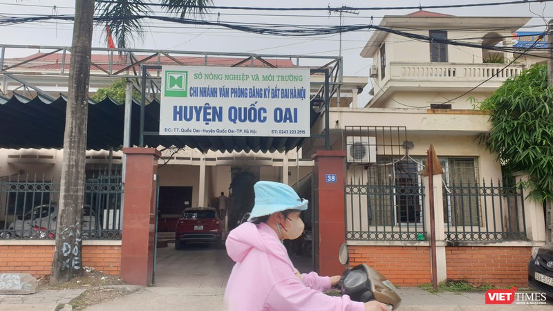 Trụ sở Văn phòng đăng ký đất đai chi nhánh huyện Quốc Oai. VT-tách thửa.jpg