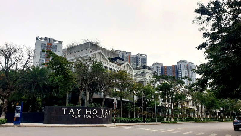 Những căn biệt thự view hồ tại các dự án như Starlake Tây Hồ Tây và Green Bay Mễ Trì chạm ngưỡng 1 tỷ đồng/m2 - mức giá hiếm thấy trên thị trường. z6868977260203_21ed1c4654823dfd03abdc9679b1779e.jpg