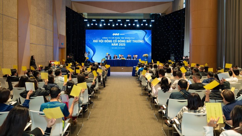 Đại hội đồng cổ đông bất thường FLC sáng 11/11