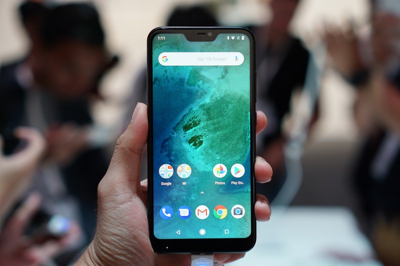 Mi A2 Lite có thiết kế "tai thỏ" Mi A2 Lite có thiết kế "tai thỏ"