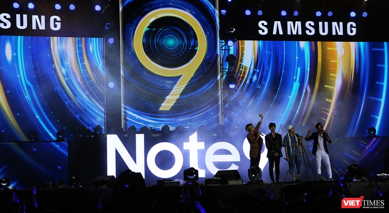 Đêm nhạc ra mắt Note 9 tại Hà Nội