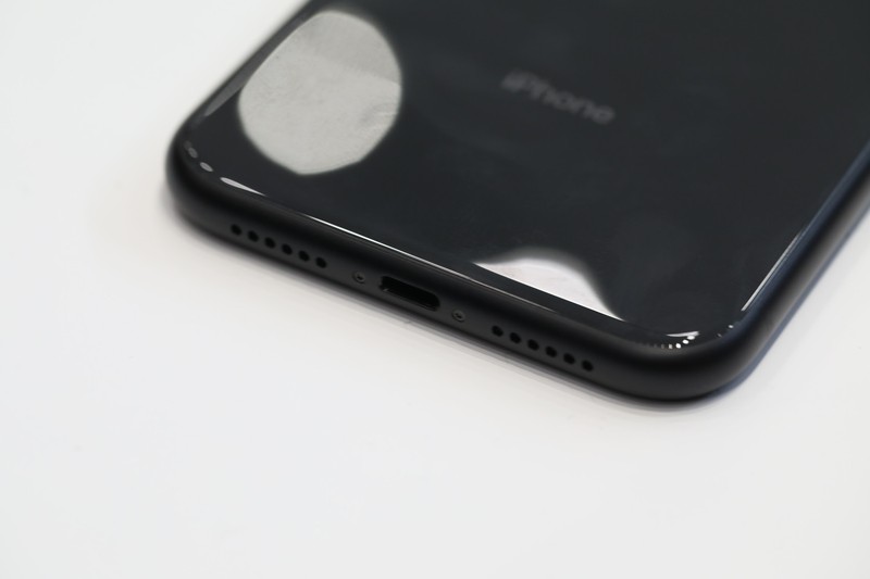 iPhone XR. Ảnh: TechCrunch iPhone XR. Ảnh: TechCrunch