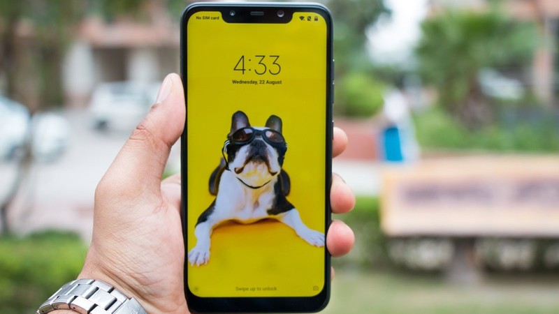 Pocophone F1 là siêu phẩm giá rẻ của Xiaomi với cấu hình mạnh mẽ và giá bán chỉ bằng 1/3 iPhone Xs. Ảnh: Smartpix