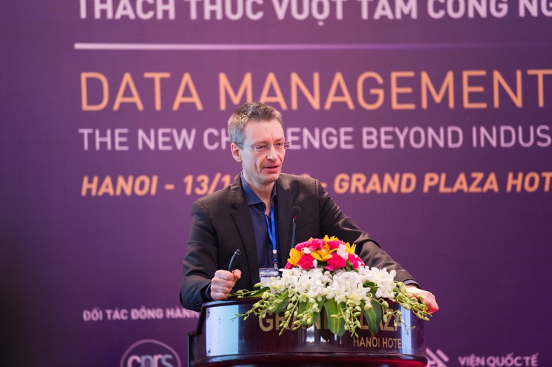 ông Pierre Bonnet, Giám đốc vận hành Orchestra Networks, Giám đốc điều hành Orchestra Networks Việt Nam nói về vai trò của Dữ liệu lớn và AI ông Pierre Bonnet, Giám đốc vận hành Orchestra Networks, Giám đốc điều hành Orchestra Networks Việt Nam nói về vai trò của Dữ liệu lớn và AI