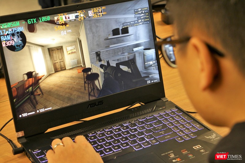 CS: GO không thể làm khó TUF FX505