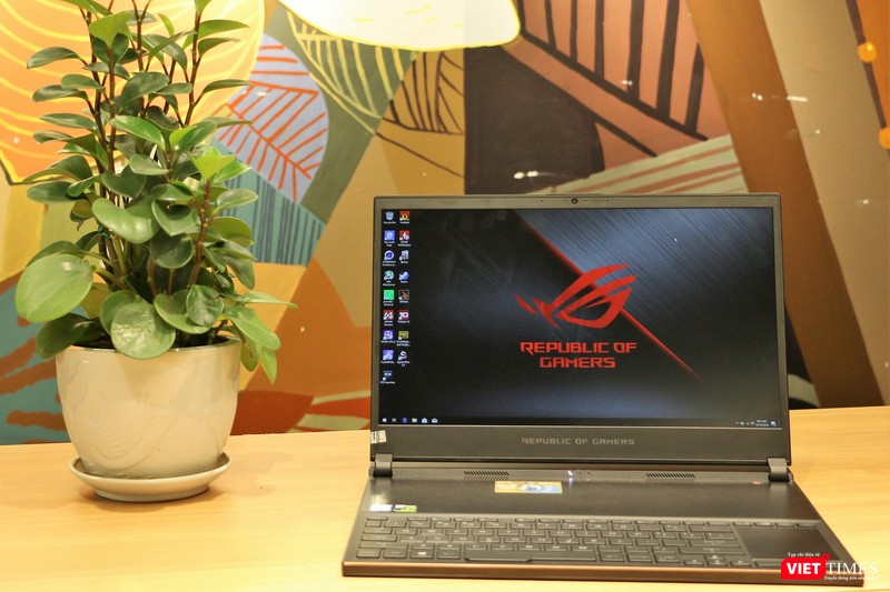ROG Zephyrus S