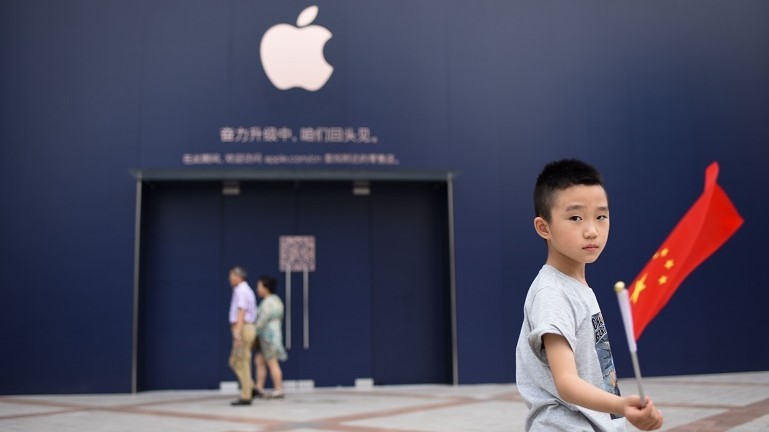 Chuỗi cung ứng mà Apple đã dày công xây dựng và nguồn nhân lực chất lượng cao là lý do khiến Apple chưa thể chấm dứt sự phụ thuộc vào Trung Quốc. Ảnh: BI Chuỗi cung ứng mà Apple đã dày công xây dựng và nguồn nhân lực chất lượng cao là lý do khiến Apple chưa thể chấm dứt sự phụ thuộc vào Trung Quốc. Ảnh: BI