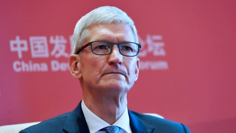CEO Tim Cook đã nhiều lần khẳng định chi phí gia công thấp đã không còn là lý do giữ chân Apple tại Trung Quốc. Ảnh: AP CEO Tim Cook đã nhiều lần khẳng định chi phí gia công thấp đã không còn là lý do giữ chân Apple tại Trung Quốc. Ảnh: AP