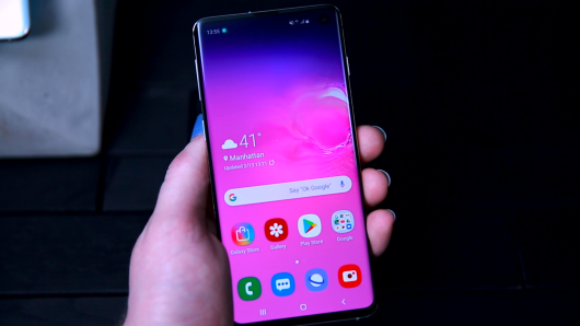 Galaxy S10. Ảnh: CNBC