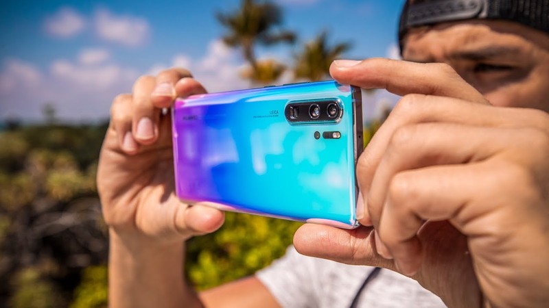 Mẫu flagship mới nhất của Huawei, P30 Pro vượt trội so với đối thủ cùng phân khúc về khả năng chụp ảnh. Ảnh: Android Authority
