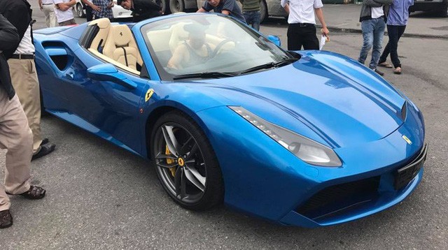 Năm 2016: Phong trào chơi siêu xe mui trần nở rộ tại Việt Nam ảnh 21 Năm 2016: Phong trào chơi siêu xe mui trần nở rộ tại Việt Nam ảnh 21