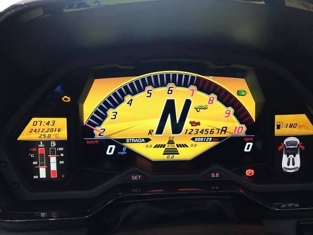 Năm 2016: Phong trào chơi siêu xe mui trần nở rộ tại Việt Nam ảnh 24 Năm 2016: Phong trào chơi siêu xe mui trần nở rộ tại Việt Nam ảnh 24