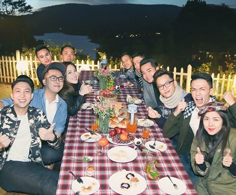 Tạm biệt nỗi lo tăng cân ngày tết với Samsung Gear S3 ảnh 1 Tạm biệt nỗi lo tăng cân ngày tết với Samsung Gear S3 ảnh 1