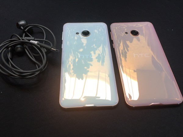 HTC U Ultra và U Play có mặt tại Việt Nam ảnh 3 HTC U Ultra và U Play có mặt tại Việt Nam ảnh 3