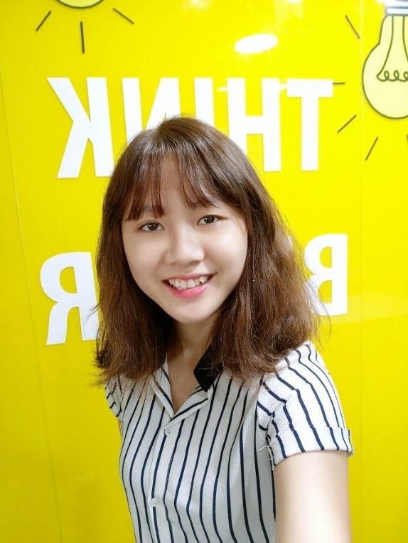 Trong điều kiện đủ sáng, tốc độ chụp và lấy nét của V5 khánhanh. Chất lượng khi chụp ở chế độ ảnh (không tinh chỉnh hay làm đẹp) có chi tiết sắc nét, màu sắc trung thực