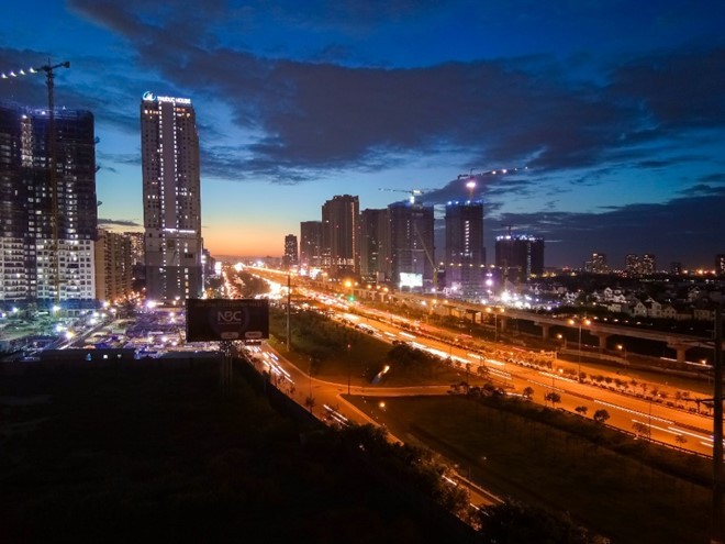 Khả năng chỉnh tay và phơi sáng tối đa thích hợp cho các tín đồ nhiếp ảnh. Ảnh trên được chụp với ISO 100, phơi sáng trong 1,2 giây, WB đèn huỳnh quang.