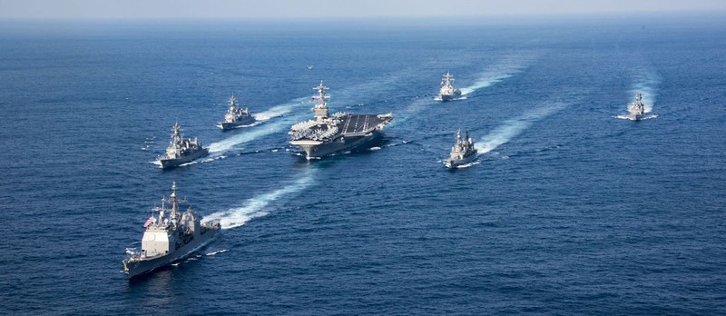 Cụm tàu tấn công sân bay Carl Vinson của Mỹ