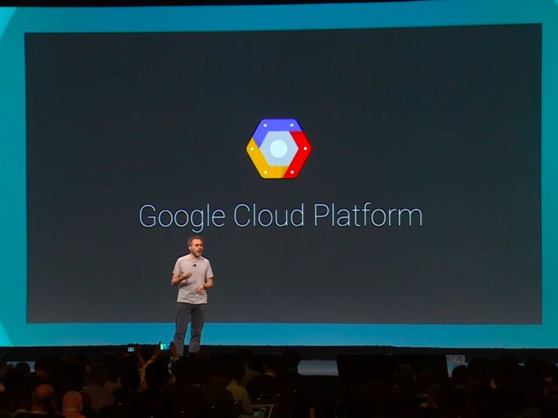 Ông Urs Holzle, phó giám đốc Google Cloud trong một buổi giới thiệu sản phẩm.