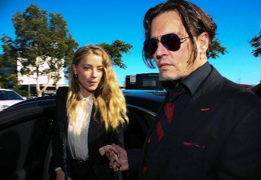 CEO của Tesla Elon Musk chia tay bạn gái Amber Heard ảnh 2 CEO của Tesla Elon Musk chia tay bạn gái Amber Heard ảnh 2