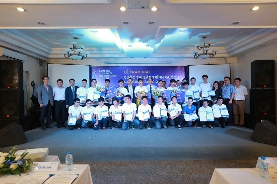 10 thí sinh Việt Nam dự vòng chung kết cuộc thi lập trình Quốc tế ảnh 1