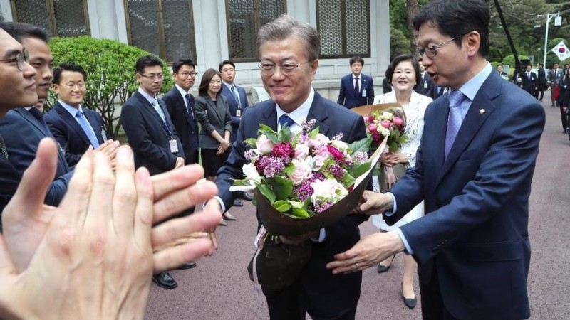 Thái tử Samsung Lee Jae Yong: Cái giá phải trả hay chỉ là “con dê tế thần“? ảnh 1 Thái tử Samsung Lee Jae Yong: Cái giá phải trả hay chỉ là “con dê tế thần“? ảnh 1