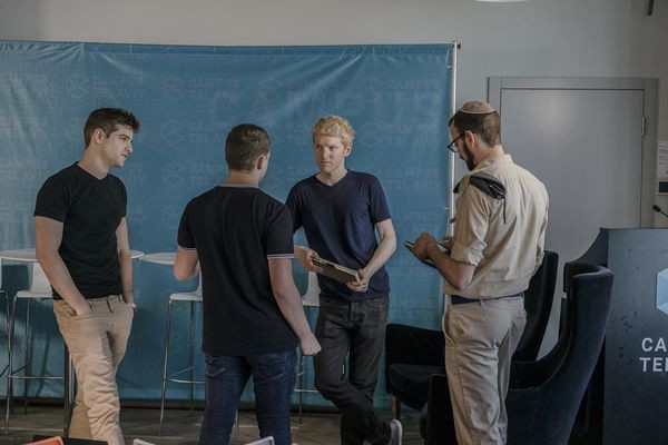 Hai anh em người Ireland này đã biến 7 dòng code trở thành startup 9,2 tỷ USD như thế nào? ảnh 3 Hai anh em người Ireland này đã biến 7 dòng code trở thành startup 9,2 tỷ USD như thế nào? ảnh 3
