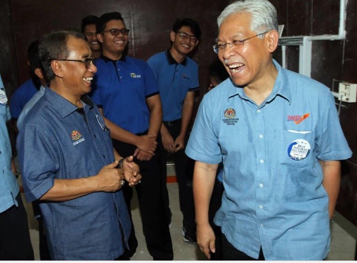 Bộ trưởng Đại học Malaysia Seri Idris Jusoh tại lễ ra mắt trường cao đẳng cộng đồng Maran