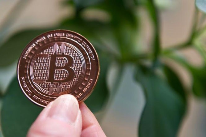 Cày bitcoin đã gây tác động tiêu cực đến nguồn tài nguyên điện trên toàn thế giới Ảnh: AFP