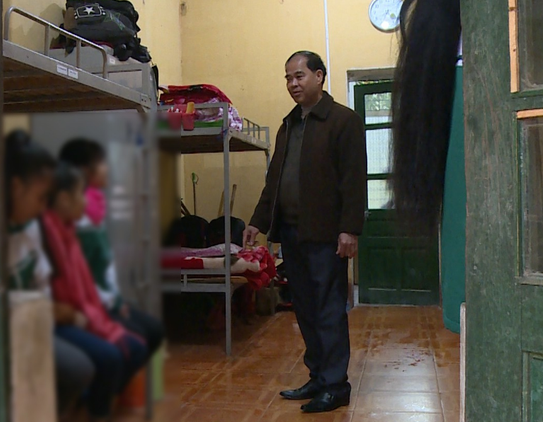 Hiệu trưởng Trường phổ thông dân tộc nội trú THCS cơ sở Thanh Sơn (Phú Thọ), có hành vi xâm hại tình dục học sinh. Hiệu trưởng Trường phổ thông dân tộc nội trú THCS cơ sở Thanh Sơn (Phú Thọ), có hành vi xâm hại tình dục học sinh.