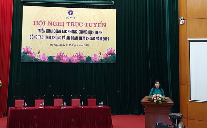 Bộ trưởng Bộ Y tế Nguyễn Thị Kim Tiến phát biểu tại hội nghị về phòng, chống dịch bệnh