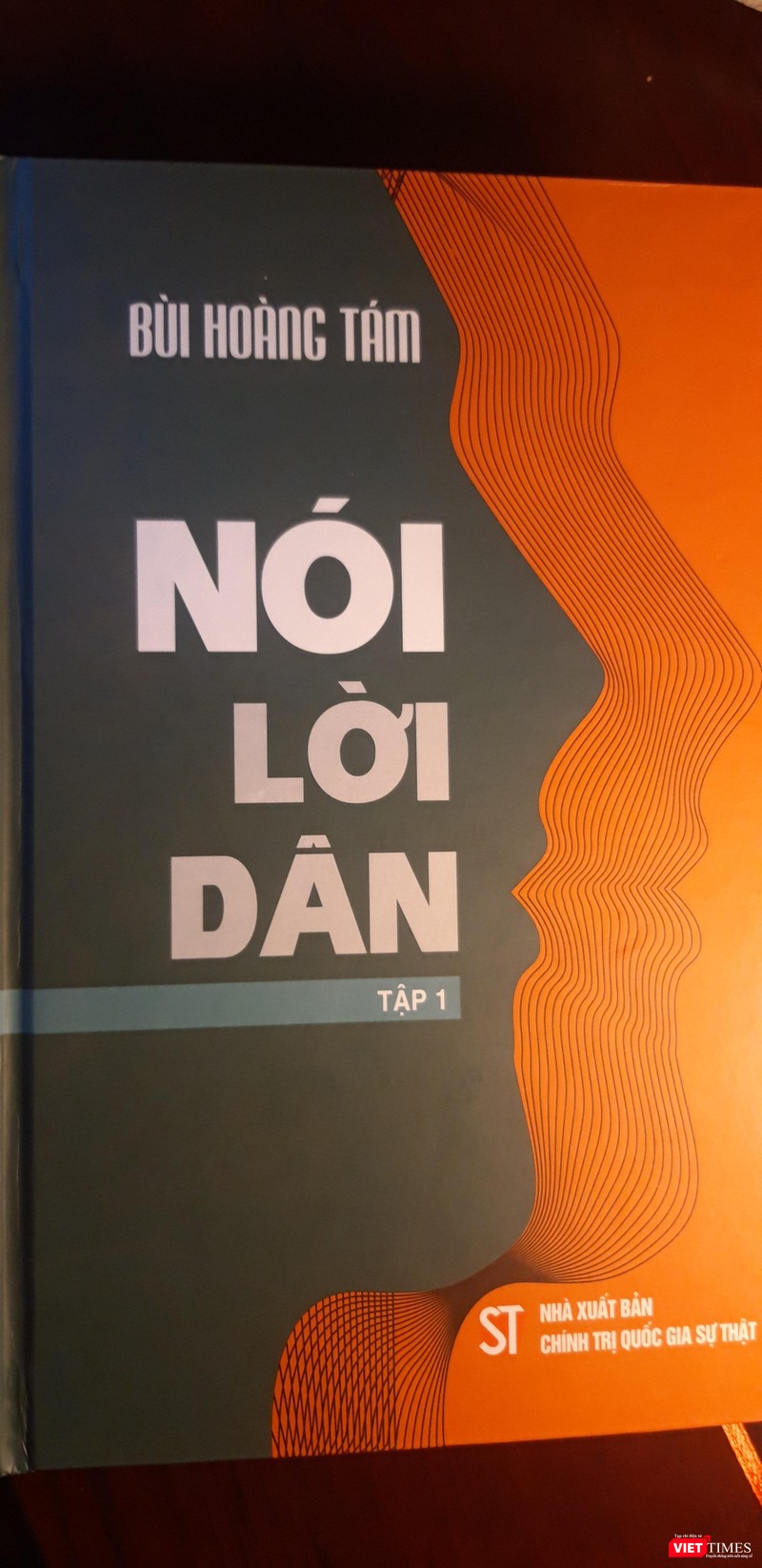 Tác phẩm là tập hợp những bài viết của Bùi Hoàng Tám đăng trên mục BLOG từ 2011- 2016