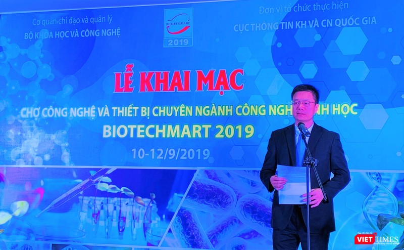 TS. Trần Đắc Hiến – Cục trưởng Cục Thông tin khoa học và Công nghệ quốc gia phát biểu khai mạc TS. Trần Đắc Hiến – Cục trưởng Cục Thông tin khoa học và Công nghệ quốc gia phát biểu khai mạc