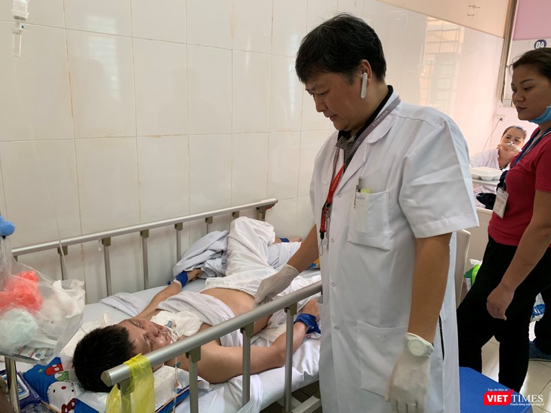 Kiểm tra tình trạng bệnh nhân "ngáo đá" sau mổ Kiểm tra tình trạng bệnh nhân