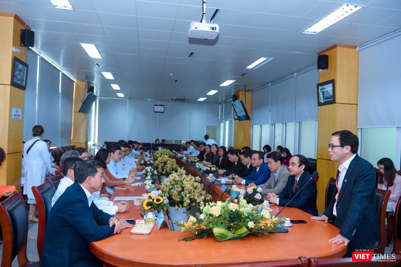 Lãnh đạo Trường Đại học Y Hà Nội và lãnh đạo Bệnh viện K cùng dự lễ ký kết hợp tác Lãnh đạo Trường Đại học Y Hà Nội và lãnh đạo Bệnh viện K cùng dự lễ ký kết hợp tác