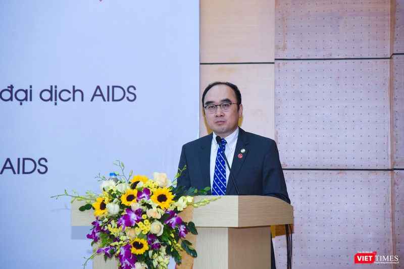 PGS.TS. Lê Minh Giang - Phó Giám đốc Trung tâm Đào tạo và Nghiên cứu về lạm dụng chất –HIV phát biểu khai mạc hội thảo PGS.TS. Lê Minh Giang - Phó Giám đốc Trung tâm Đào tạo và Nghiên cứu về lạm dụng chất –HIV phát biểu khai mạc hội thảo